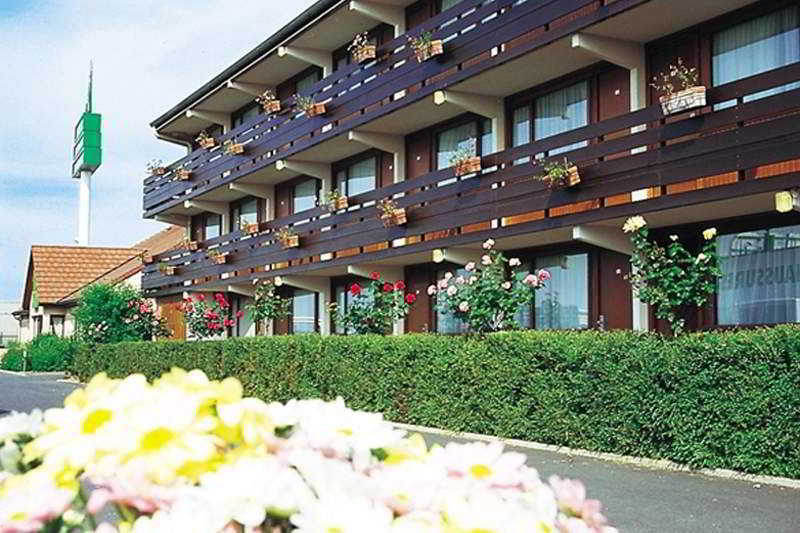 Campanile Montpellier Est Le Millenaire Hotel Exterior photo